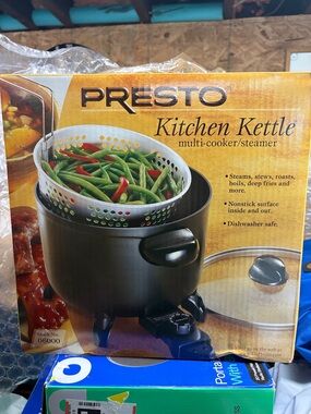 Presto Black Kitchen Kettle Multi-Cooker & Steamer